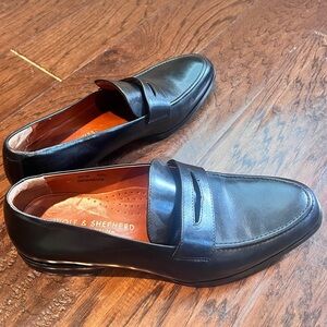 Wolf & Shepherd Classic Black Leather Loafers